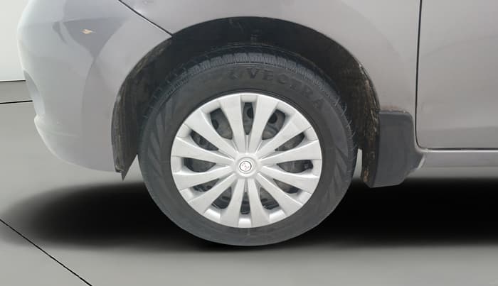 2017 Maruti Celerio ZXI, Petrol, Manual, 37,292 km, Left Front Wheel