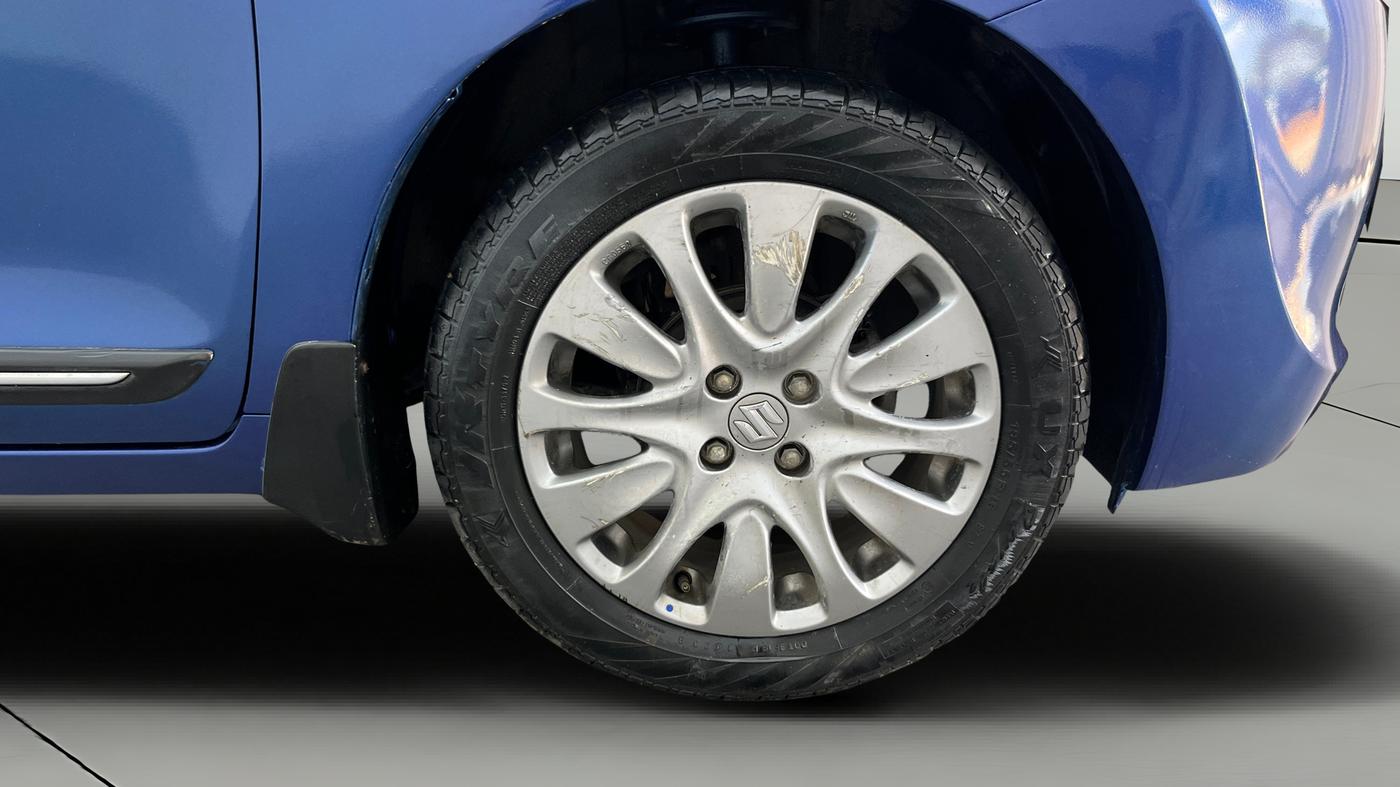 2017 Maruti Baleno ZETA PETROL 1.2, Petrol, Manual, 72,902 km, Right Front Wheel