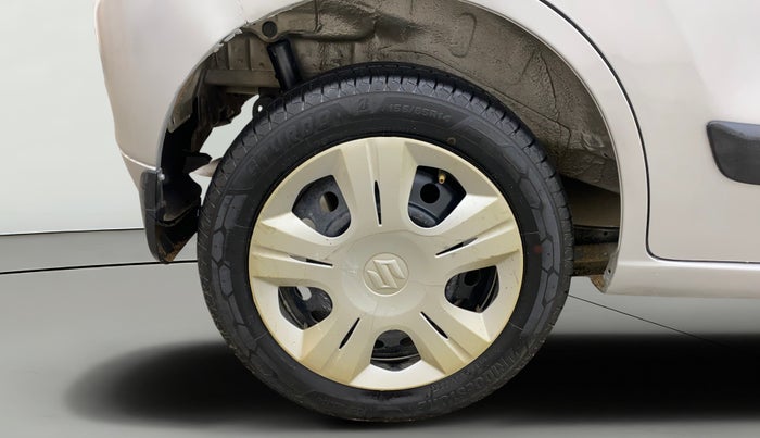 2015 Maruti Wagon R 1.0 VXI, Petrol, Manual, 1,46,341 km, Right Rear Wheel