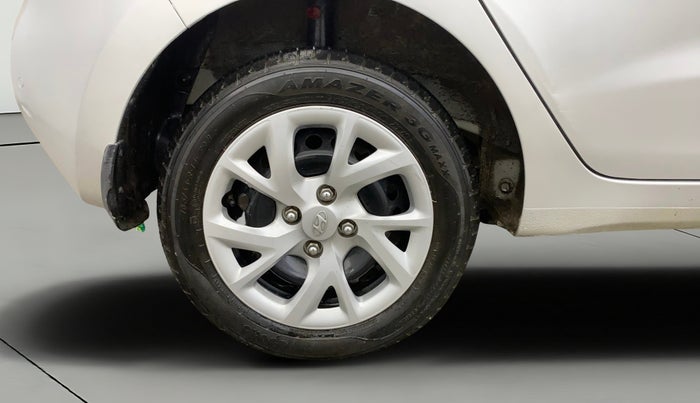 2017 Hyundai Grand i10 SPORTZ 1.2 KAPPA VTVT, Petrol, Manual, 5,359 km, Right Rear Wheel