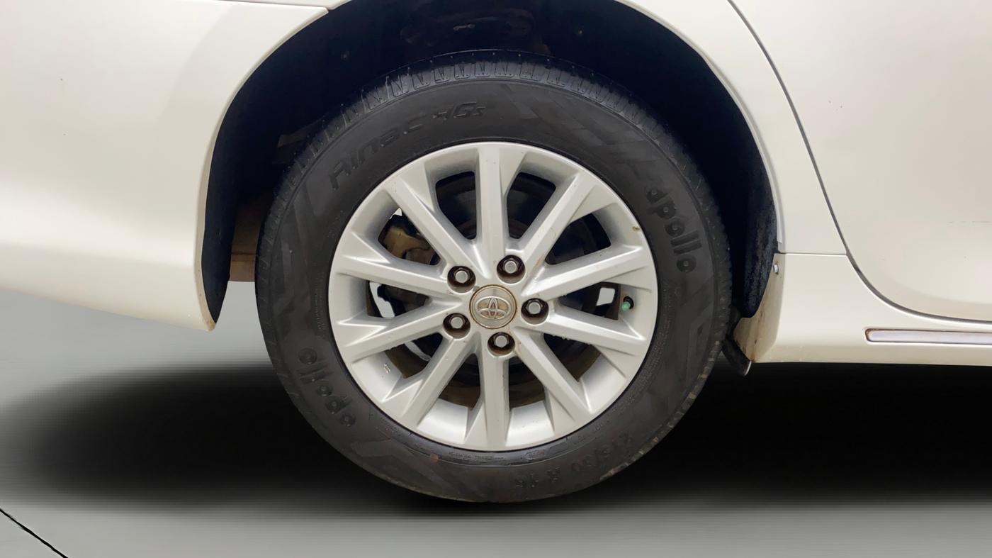 2012 Toyota Camry 2.5L AT, Petrol, Automatic, 67,081 km, Right Rear Wheel