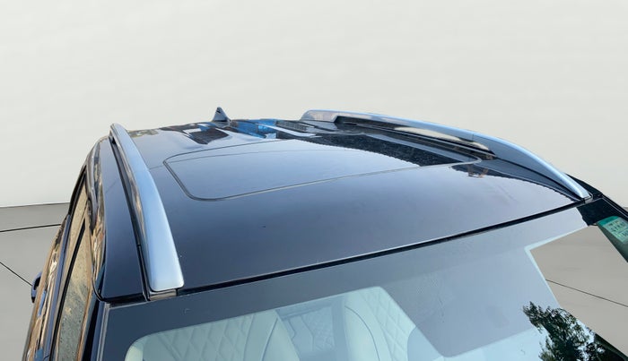 2024 Hyundai VENUE SX (O) 1.0 TURBO DCT DUAL TONE, Petrol, Automatic, 16,890 km, Roof