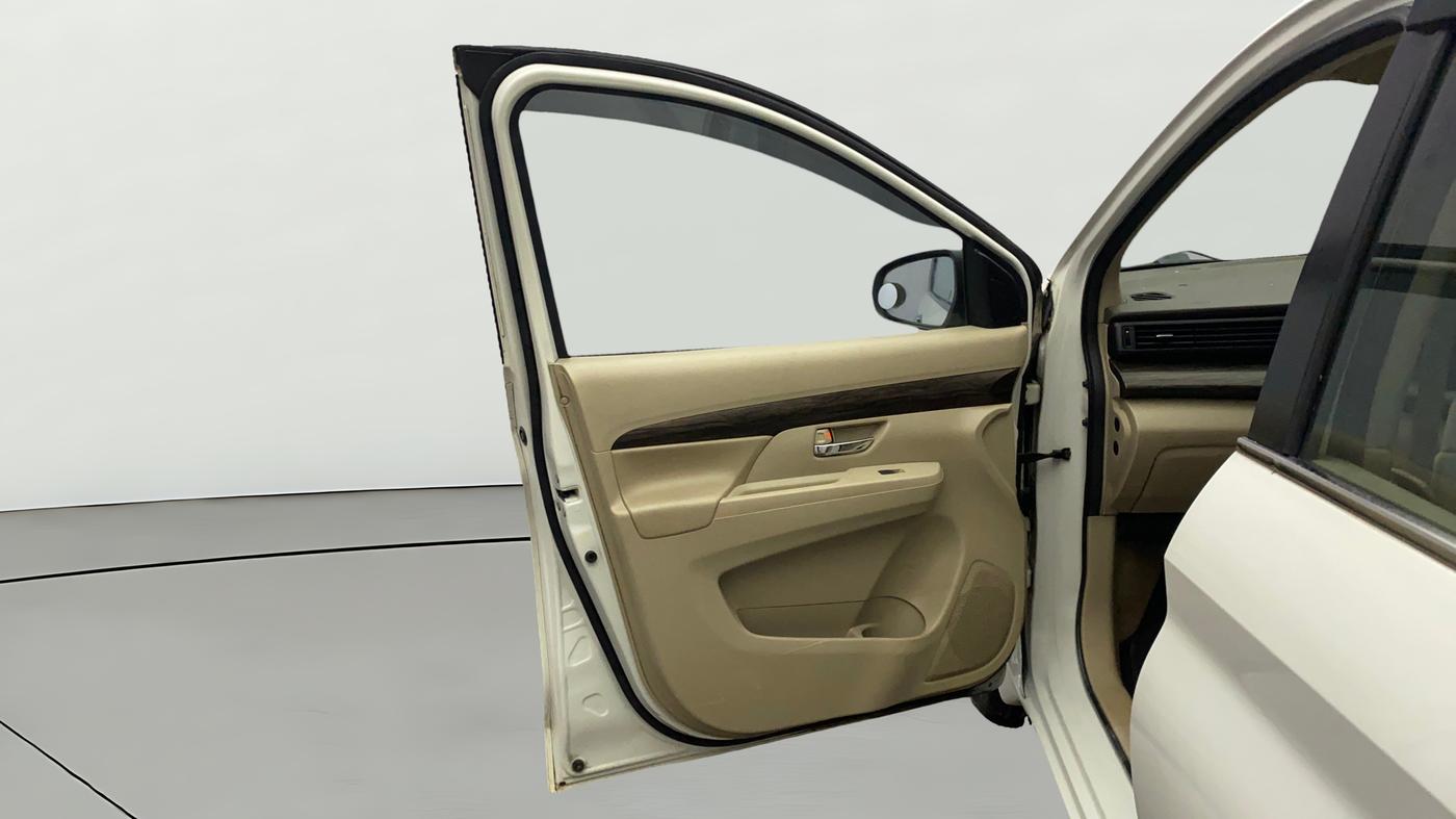 2020 Maruti Ertiga ZXI+ SHVS, Petrol, Manual, 1,28,059 km, LHS Front Door