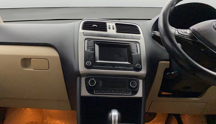 2016 Volkswagen Ameo HIGHLINE PLUS 1.5L AT 16 ALLOY, Diesel, Automatic, 1,07,334 km, Air Conditioner