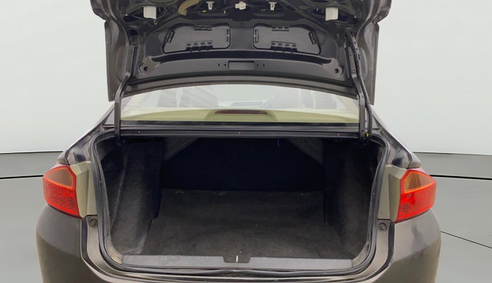 2016 Honda City 1.5L I-VTEC V MT, Petrol, Manual, 1,17,288 km, Boot Open Zoomed View