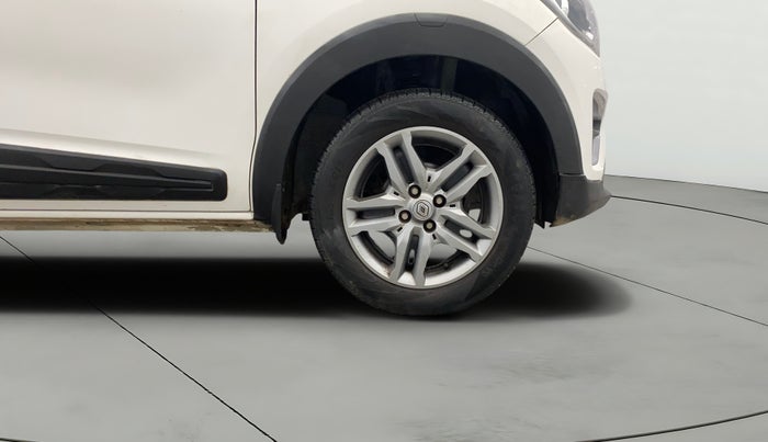 2022 Renault TRIBER RXZ, Petrol, Manual, 19,413 km, Right Front Wheel