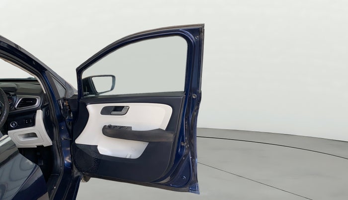 2023 Tata ALTROZ XZ + SUNROOF, Petrol, Manual, 37,220 km, RHS Front Door