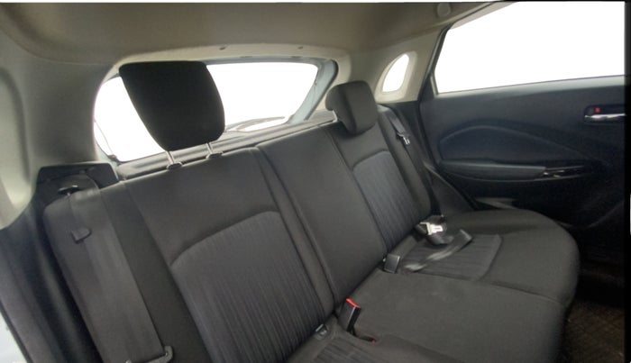 2022 Maruti Baleno ZETA PETROL 1.2, Petrol, Manual, 30,402 km, Right Side Rear Door Cabin