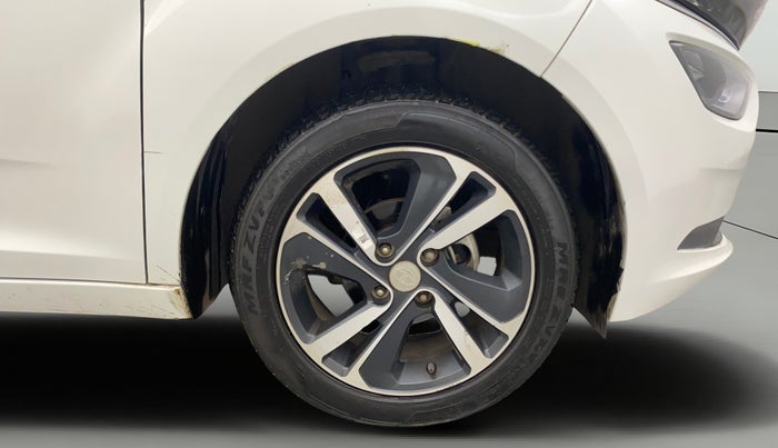 2021 Tata ALTROZ XZ PETROL, Petrol, Manual, 12,115 km, Right Front Wheel