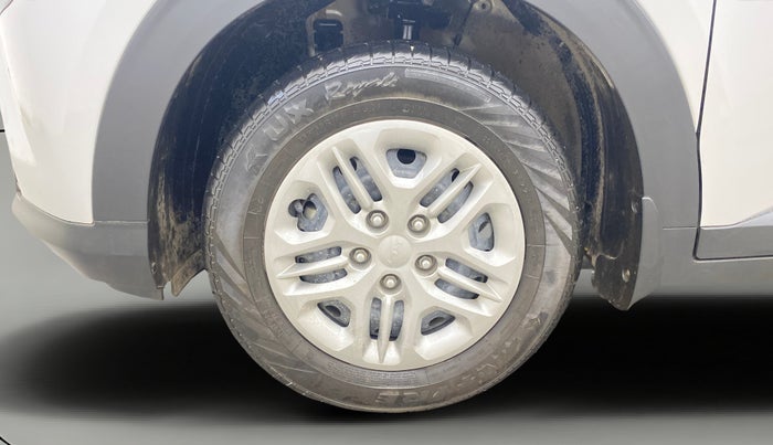 2022 KIA CARENS PRESTIGE 1.5 PETROL 7 STR, CNG, Manual, 14,845 km, Left Front Wheel