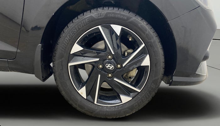 2022 Hyundai Verna SX (O) 1.0 TURBO DCT, Petrol, Automatic, 65,885 km, Right Front Wheel