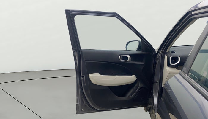 2022 Hyundai VENUE SX 1.2 PETROL, Petrol, Manual, 13,791 km, LHS Front Door