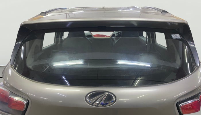 2018 Mahindra KUV 100 NXT K2 P 6 STR, Petrol, Manual, 26,324 km, Rear Windshield