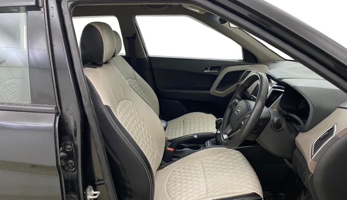 2016 Hyundai Creta SX PLUS 1.6 PETROL, Petrol, Manual, 99,701 km, Right Side Front Door Cabin