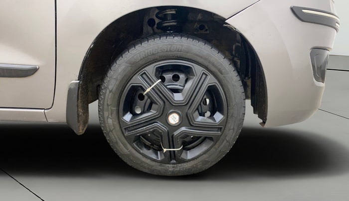 2015 Maruti Wagon R 1.0 VXI, Petrol, Manual, 75,885 km, Right Front Wheel