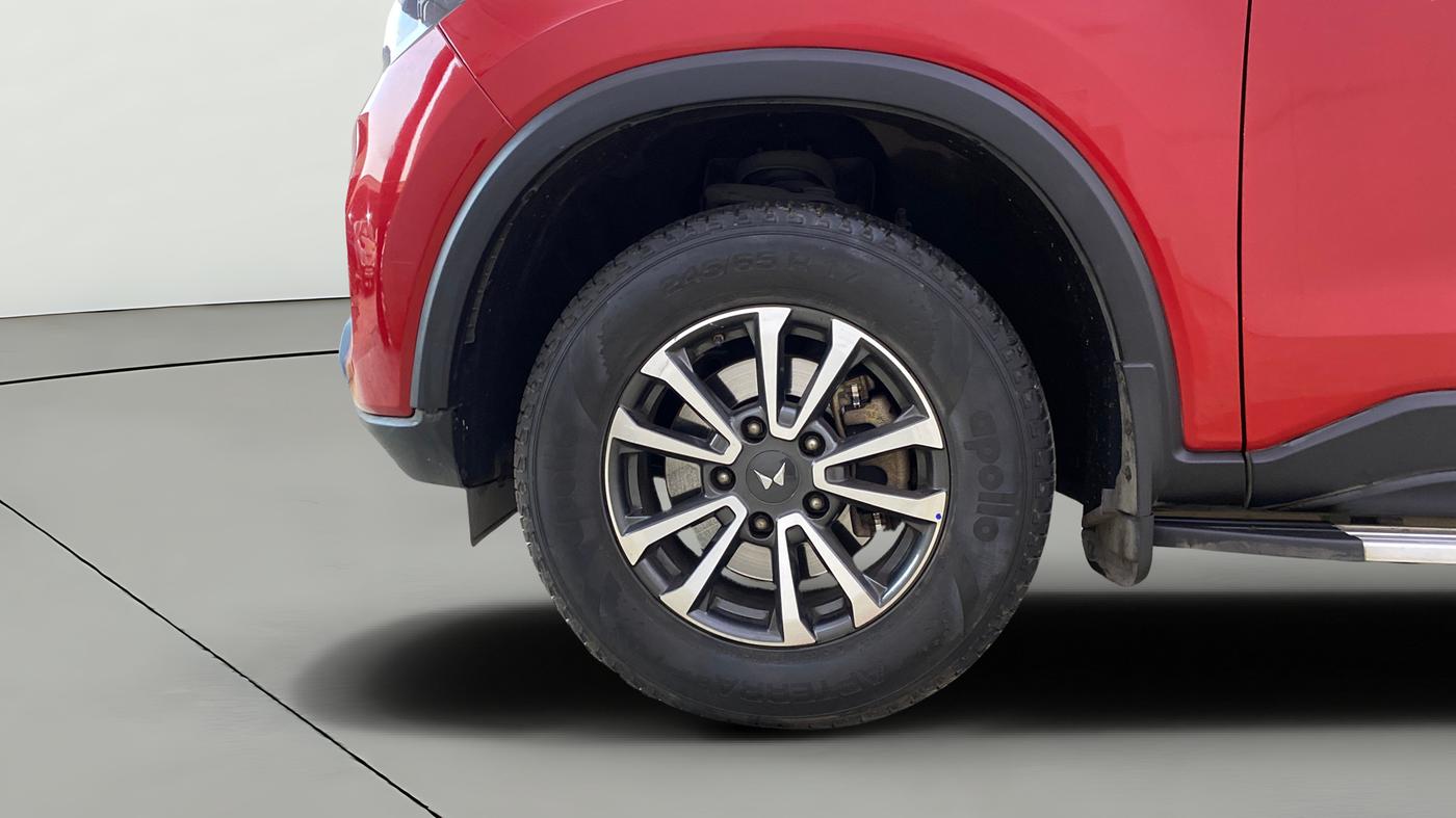 2023 Mahindra SCORPIO-N Z4 PETROL AT 7 STR, Petrol, Automatic, 32,447 km, Left Front Wheel