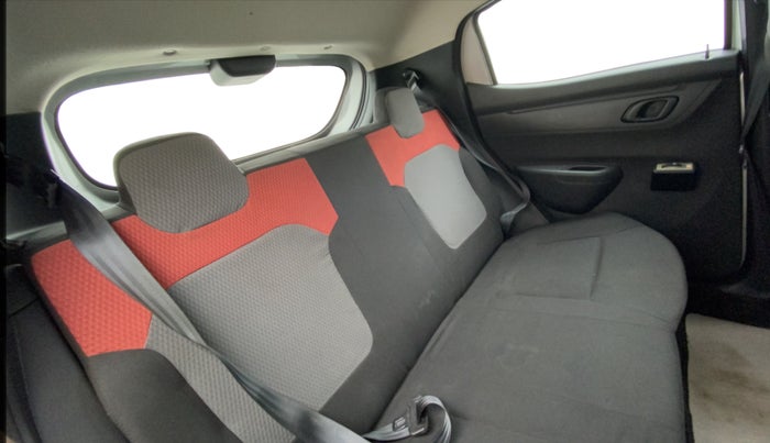 2016 Renault Kwid RXL 1.0 AMT, Petrol, Automatic, 23,707 km, Right Side Rear Door Cabin