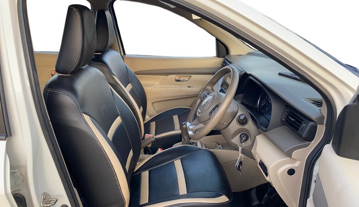 2022 Maruti Ertiga VXI SHVS, Petrol, Manual, 39,744 km, Right Side Front Door Cabin