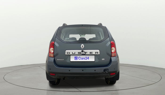 2015 Renault Duster RXE PETROL, Petrol, Manual, 64,306 km, Back/Rear