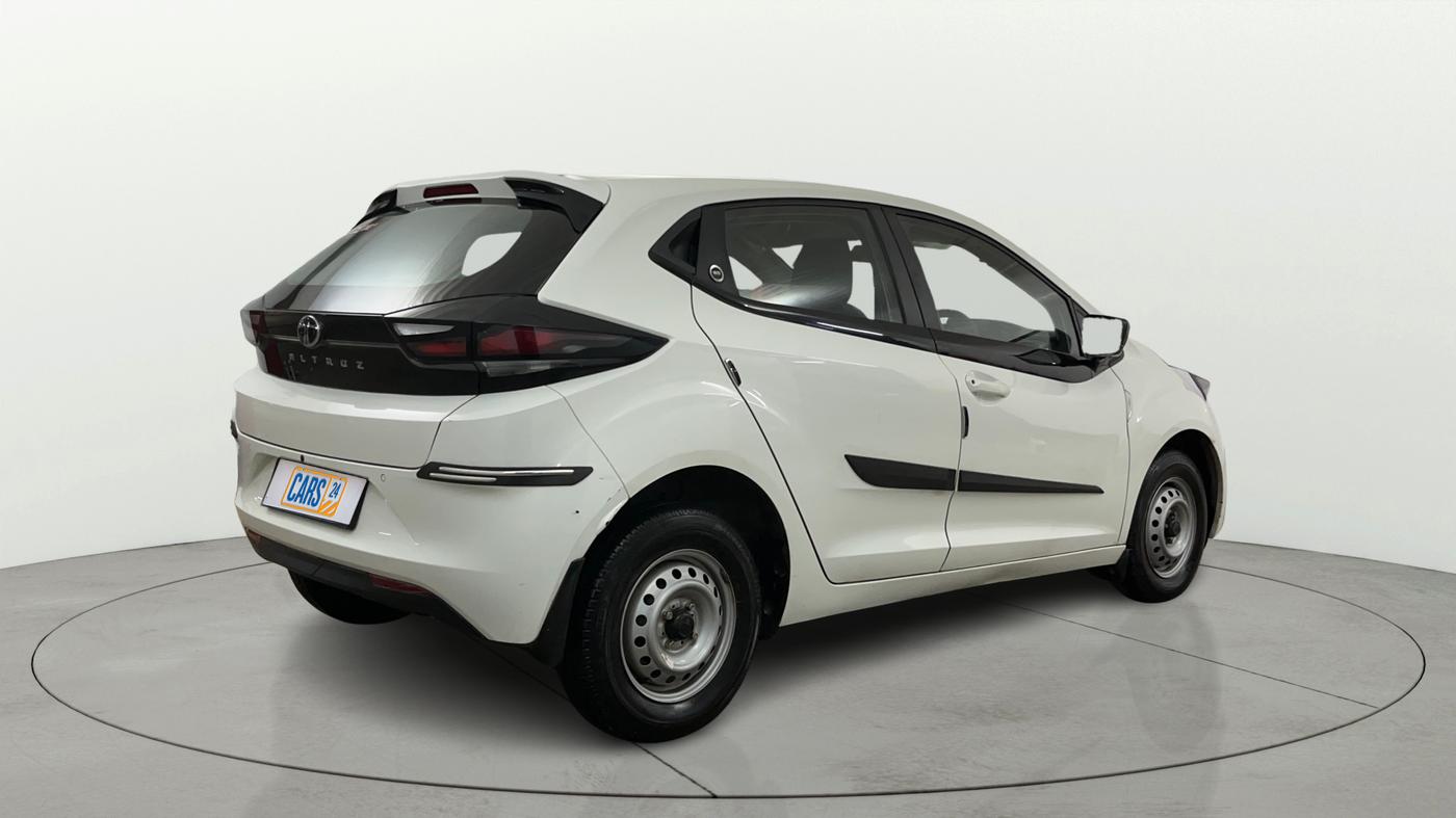 2024 Tata ALTROZ XE PETROL, Petrol, Manual, 8,304 km, Right Back Diagonal