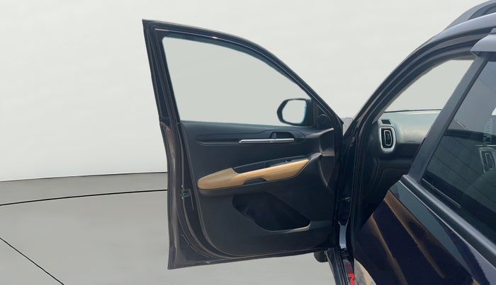 2024 KIA SONET 	 HTX 1.0 TURBO DCT, Petrol, Automatic, 26,836 km, LHS Front Door