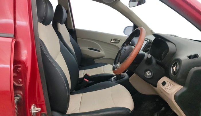 2018 Hyundai NEW SANTRO SPORTZ CNG, CNG, Manual, 77,563 km, Right Side Front Door Cabin