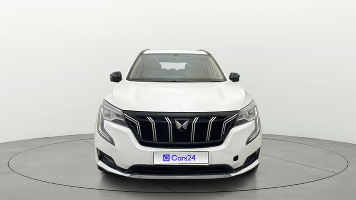 2022 Mahindra XUV700 AX 5 P MT 7 STR, Petrol, Manual, 87,650 km, Front