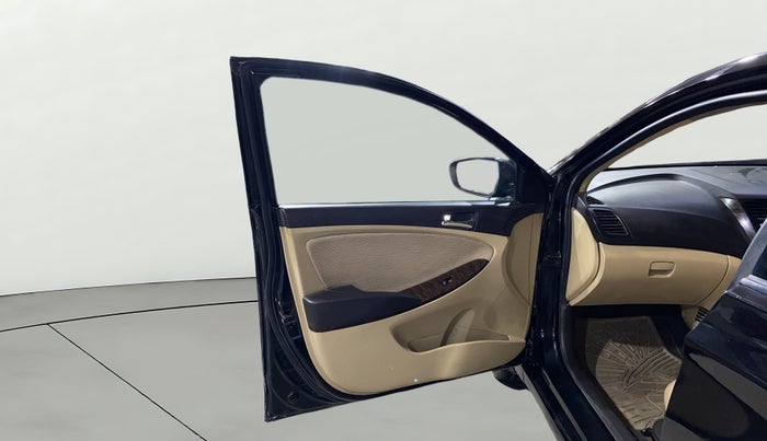 2014 Hyundai Verna FLUIDIC 1.4 VTVT CX, Petrol, Manual, 60,889 km, LHS Front Door