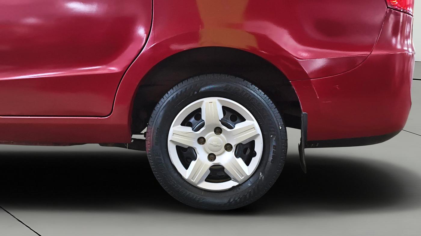 2013 Chevrolet Enjoy 1.3 LS 7 STR, Diesel, Manual, 79,333 km, Left Rear Wheel