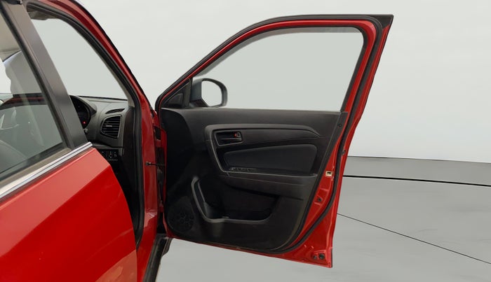 2022 Maruti Vitara Brezza VXI, Petrol, Manual, 30,051 km, RHS Front Door