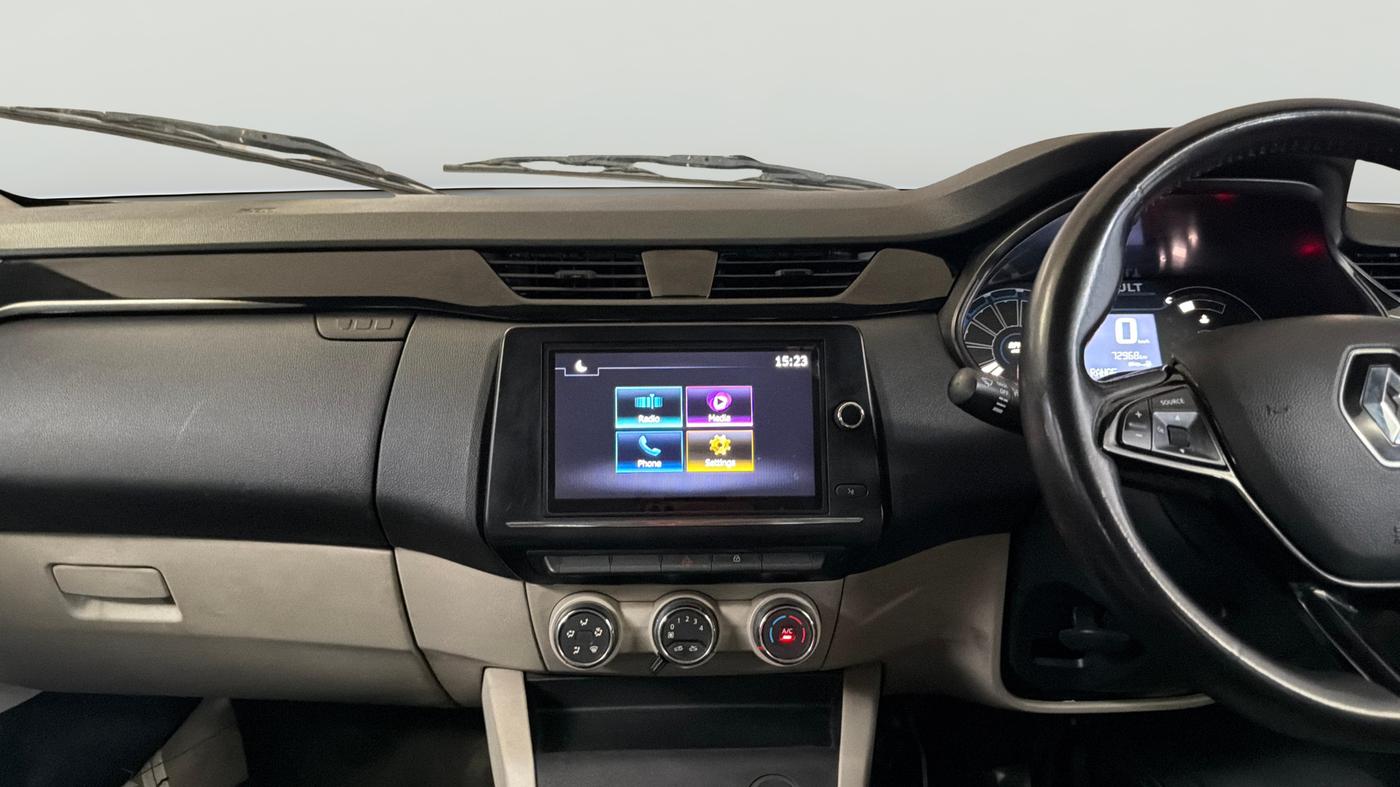 2022 Renault TRIBER RXT, Petrol, Manual, 72,957 km, Air Conditioner