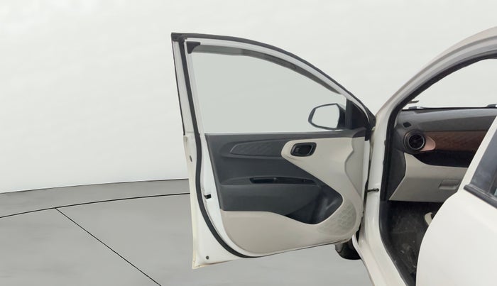 2022 Hyundai AURA S 1.2 CNG, CNG, Manual, 87,289 km, LHS Front Door