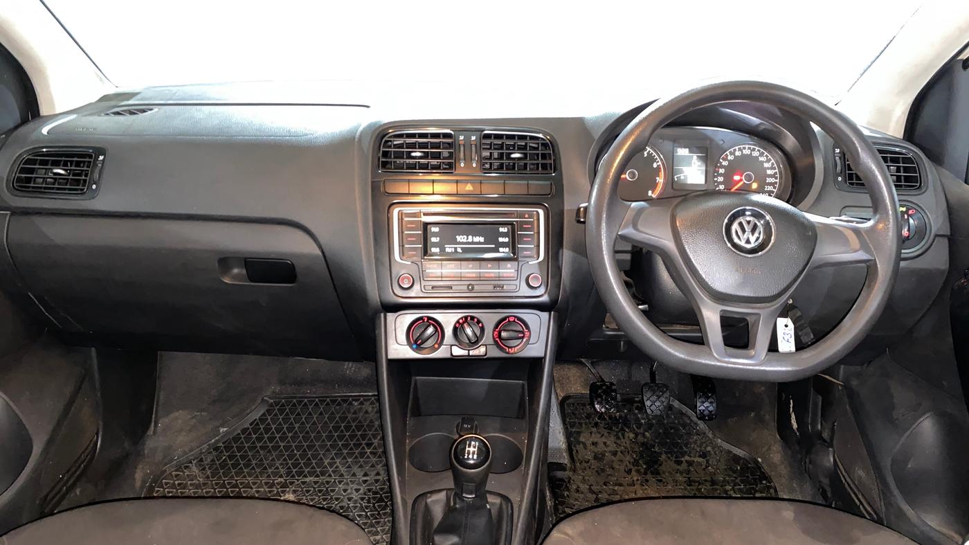 2018 Volkswagen Ameo COMFORTLINE 1.0L, Petrol, Manual, 76,093 km, Dashboard