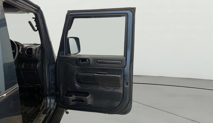 2020 Mahindra Thar LX PETROL HT 4WD AT, Petrol, Automatic, 35,192 km, RHS Front Door