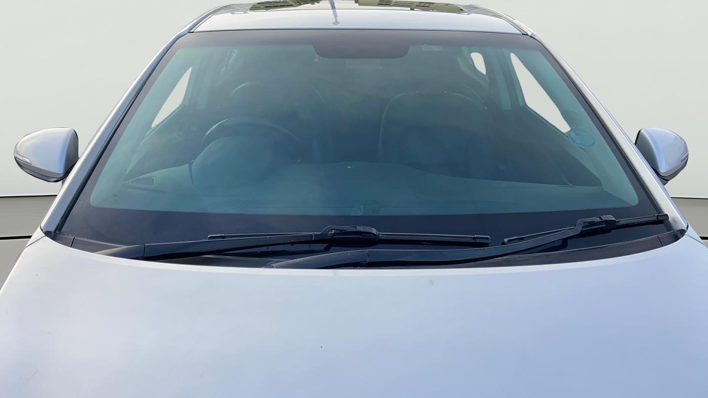 2018 Hyundai New Elantra 2.0 SX(O) AT PETROL, Petrol, Automatic, 1,36,426 km, Front Windshield
