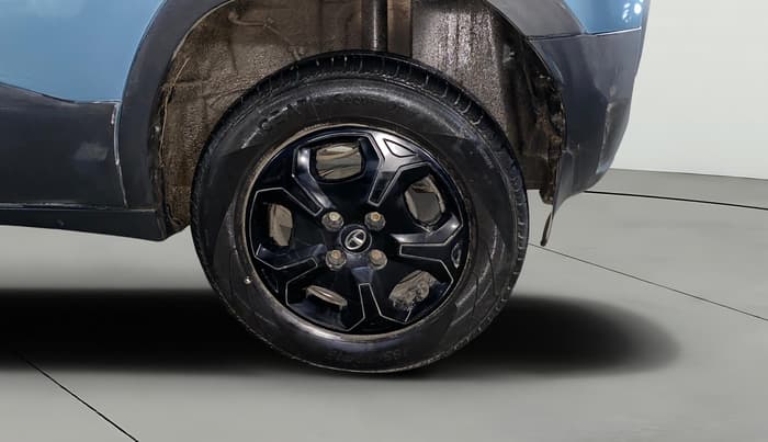 2021 Tata PUNCH ACCOMPLISHED MT, Petrol, Manual, 23,047 km, Left Rear Wheel