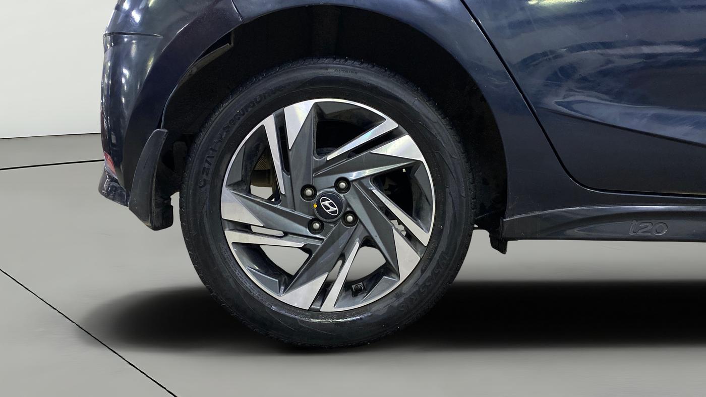 2021 Hyundai NEW I20 ASTA 1.2 AT, Petrol, Automatic, 49,399 km, Right Rear Wheel
