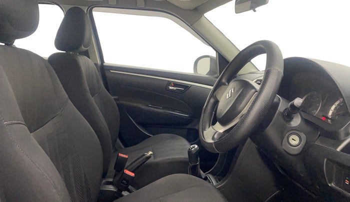 2013 Maruti Swift VDI, Diesel, Manual, 1,28,567 km, Right Side Front Door Cabin
