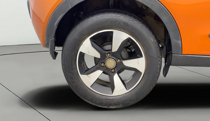 2018 Tata NEXON XZ PLUS PETROL DUAL TONE, Petrol, Manual, 41,732 km, Right Rear Wheel