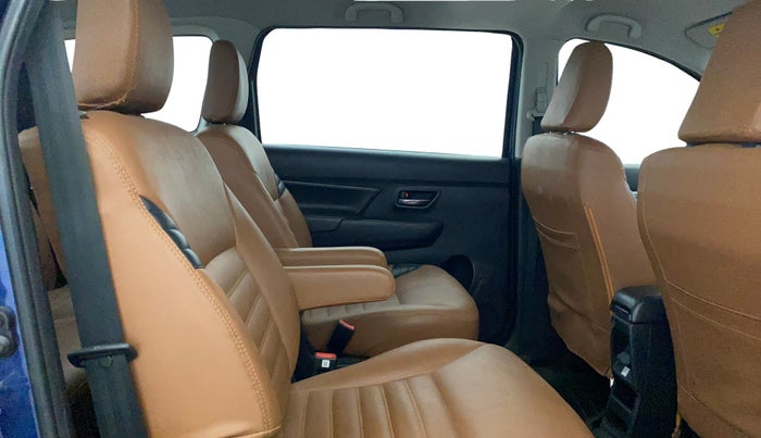 2019 Maruti XL6 ZETA MT, Petrol, Manual, 74,336 km, Right Side Rear Door Cabin