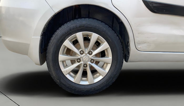 2013 Maruti Ertiga ZDI, Diesel, Manual, 1,00,067 km, Right Rear Wheel