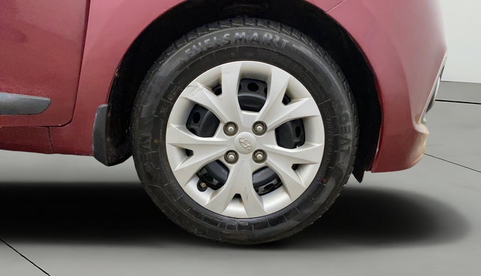 2014 Hyundai Grand i10 SPORTZ 1.2 KAPPA VTVT, CNG, Manual, 48,288 km, Right Front Wheel