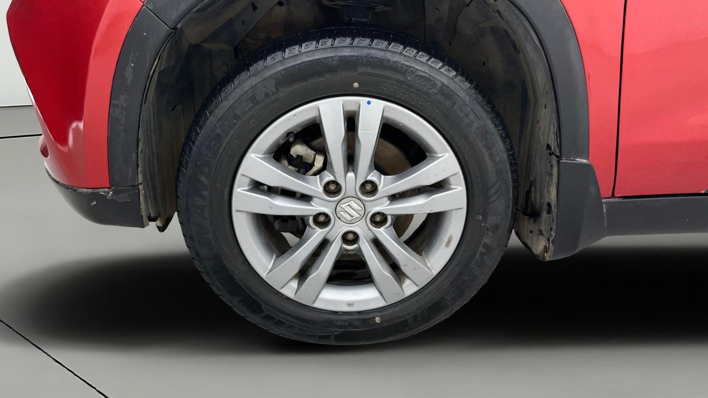 2018 Maruti Vitara Brezza ZDI, Diesel, Manual, 71,618 km, Left Front Wheel