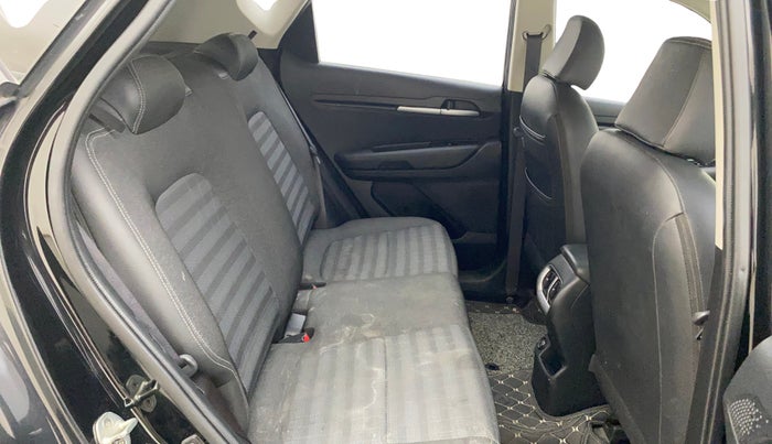 2020 KIA SONET HTK PLUS 1.0 IMT, Petrol, Manual, 99,702 km, Right Side Rear Door Cabin