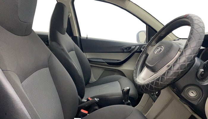 2016 Tata Tiago XM PETROL, Petrol, Manual, 70,026 km, Right Side Front Door Cabin