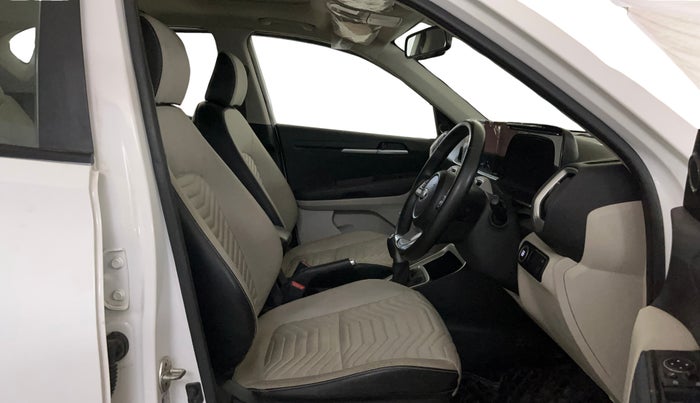 2021 KIA SONET HTX PLUS 1.0 IMT, Petrol, Manual, 56,969 km, Right Side Front Door Cabin