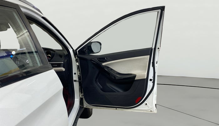 2025 Tata NEXON Creative Plus S CNG, CNG, Manual, 48,834 km, RHS Front Door