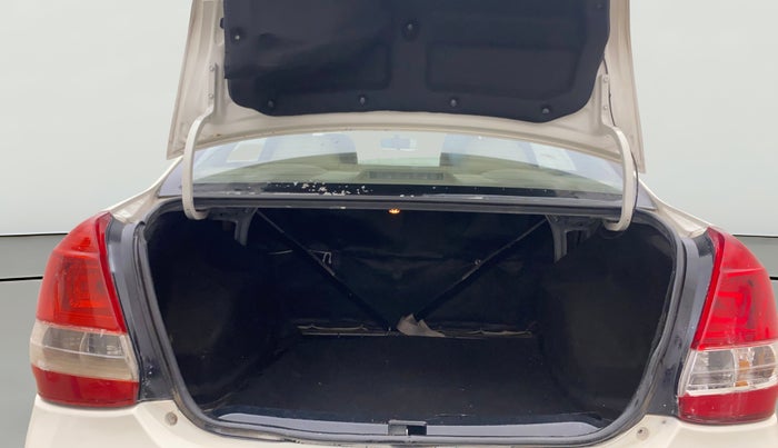 2015 Toyota Etios GD, Diesel, Manual, 86,134 km, Boot Open Zoomed View