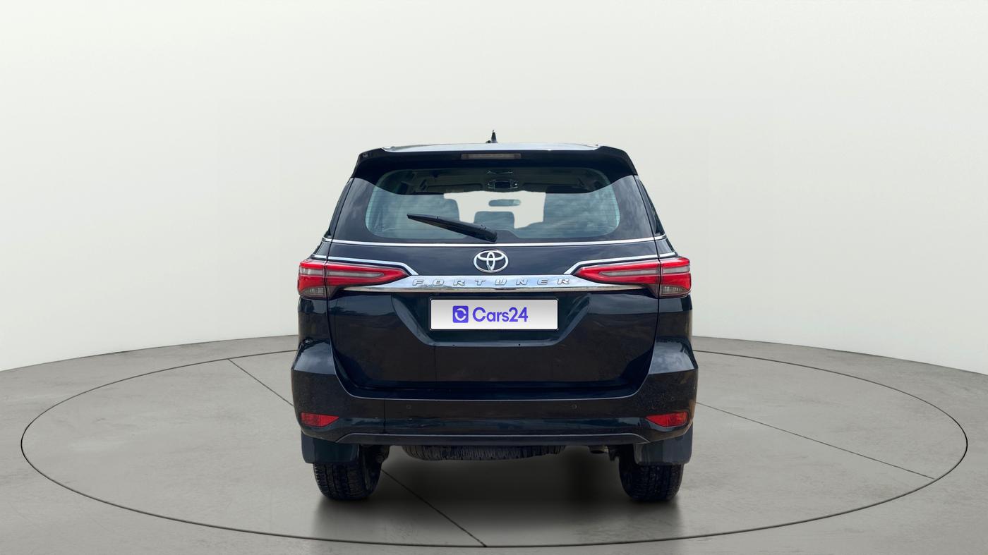 2023 Toyota Fortuner 4X2 AT 2.8 DIESEL, Diesel, Automatic, 36,861 km, Back/Rear