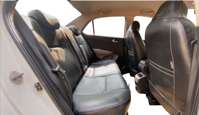 2016 Hyundai Xcent S 1.2, Petrol, Manual, 88,125 km, Right Side Rear Door Cabin